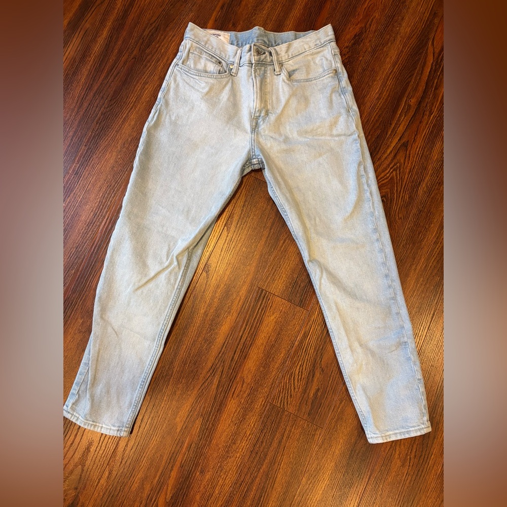 H&M Men’s Slim Tapered Crop Jeans. Size 31/32.